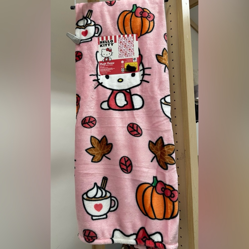 Hello kitty FALL PUMPKIN THROW BLANKET